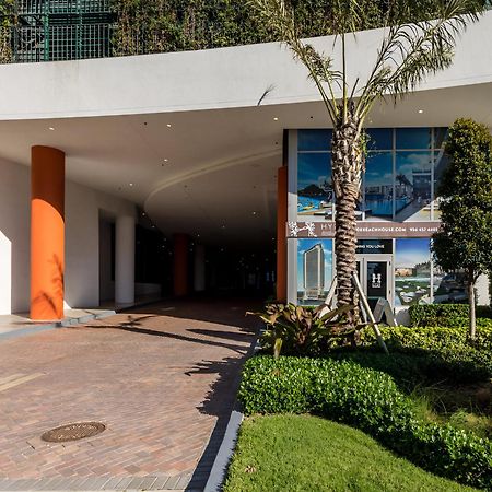 Wake Up To The Sound Of Waves In A Stylish Condo In A Luxury Resort Hollywood Bagian luar foto
